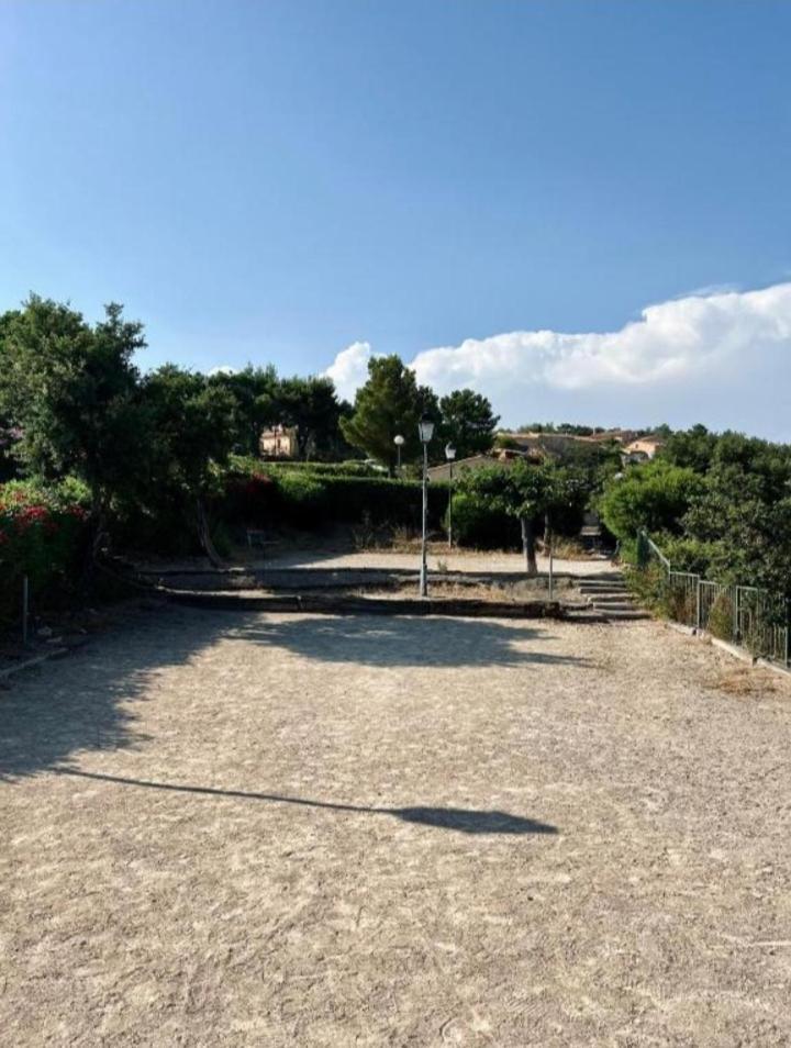 Haut De Mazet Vue Mer Et Piscine Partagee Lägenhet Roquebrune-sur Argens Exteriör bild